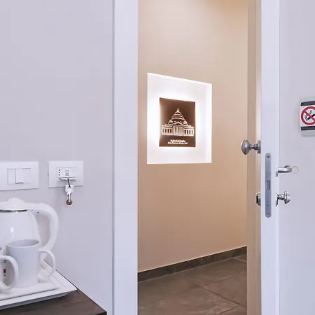 La Smorfia 4* Naples