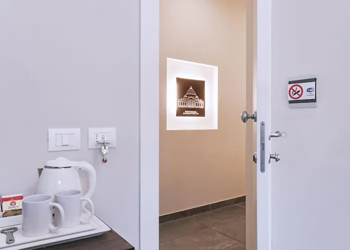 La Smorfia 4* Neapel