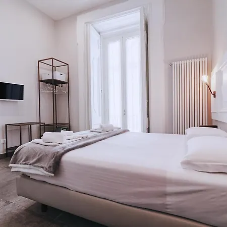 La Smorfia 4* ナポリ